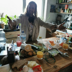 40 Pablos tanzen aufm Teppich