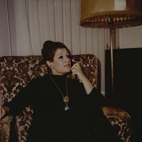 حبيبي الفرحه لما جيت وجاتني .. نسيت من الفرحه أندم عاللي فاتني