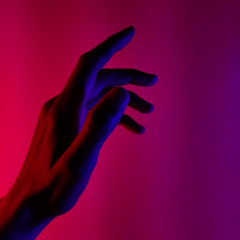 WLDPHNE – Your Hand On A Stranger (Sean Keval Remix)