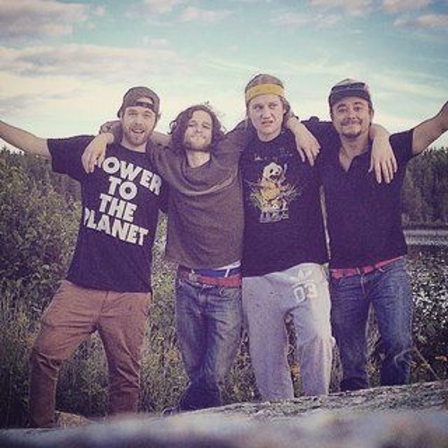 Look At Me When Im Lookin At You - KolaComa