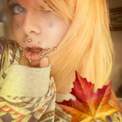 pierced lips (emogi8519)