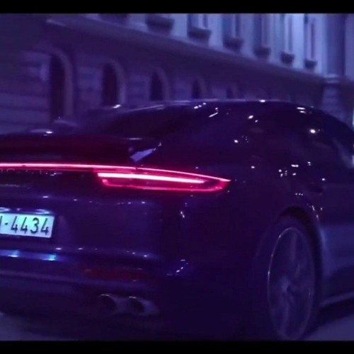 Ремикс порше. Ремикс порше. Музыка из видео академика про панамеру. Limma. Порше панамера песня девушка ремикс.