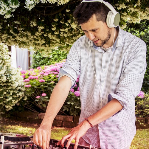 LORENZOSPEED* presents THE SOUNDAY Radio Show Domenica 30/1/2022 last hour podcast edition Melodic!