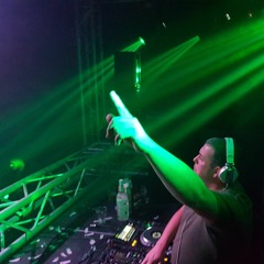 Dj Tom V (Black Bastardz) @ NYE DANCEHALL DIEST
