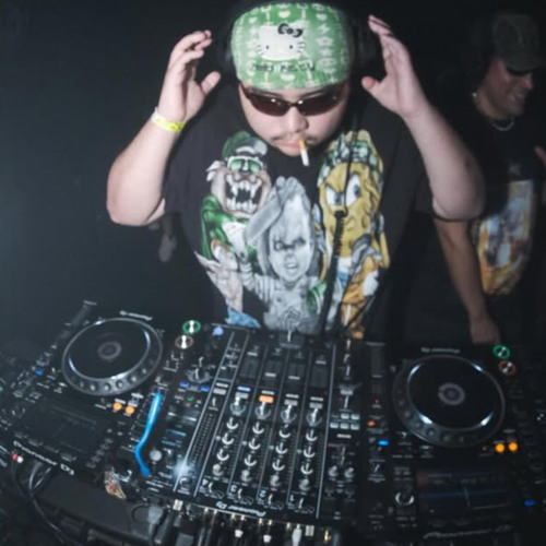 dj pwned @ touchinginfinite 8 / 2 / 25
