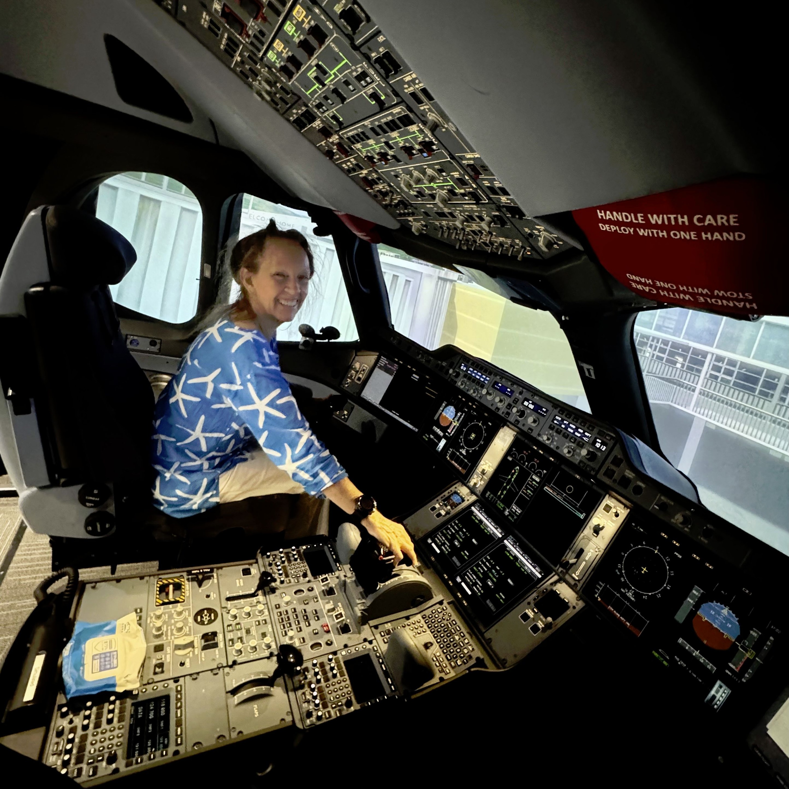 #Worth1000Words - Fiona Harper In The Pilot's Seat In Fiji episode artwork