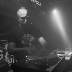 Javi Garza Live Set - Warm Up to Nicolas Rada @ Hangar 48 Madrid