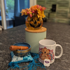 2025-10-28:  Inviting Mara to Trick-or-Treat (Reviere)