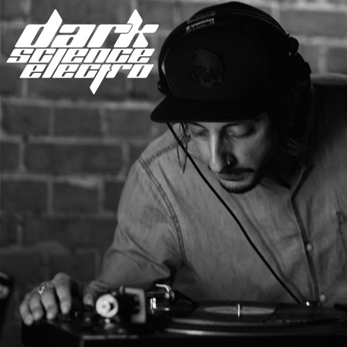 Dark Science Electro - Episode 694 - 12/30/2022 - Rico Casazza guest mix