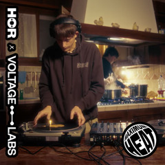 Chill Deep & Lounge House Mix on vinyls in an Italian Kitchen ｜ DJ Crazy D