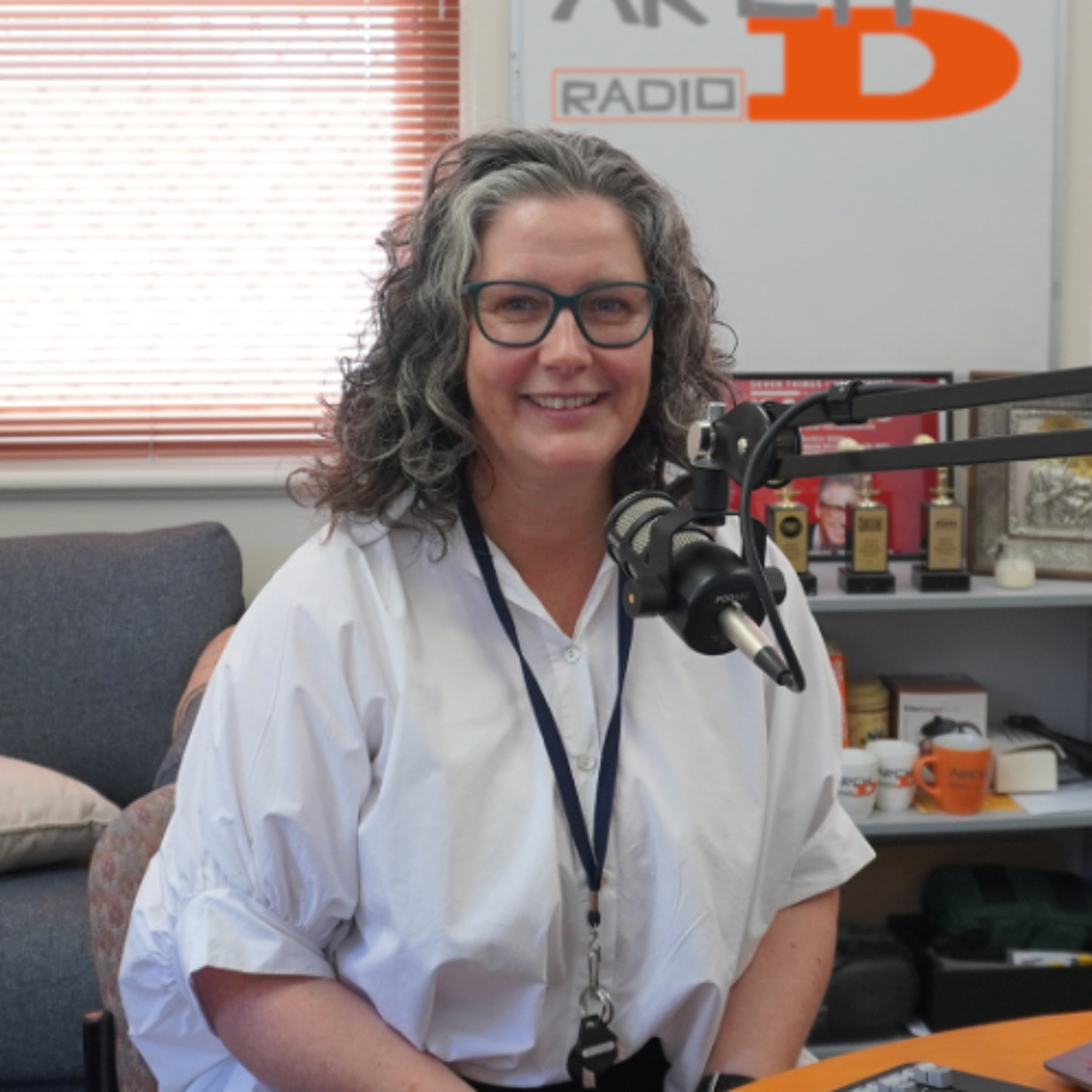 Arch D Radio