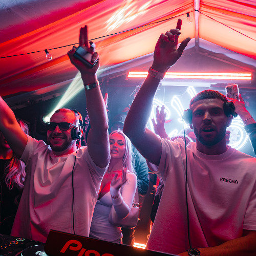 JD B2B BB LIVE FROM CH3 AT THE JUG 04:05:25