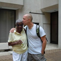 Edie Reads Eagles Players AGAIn