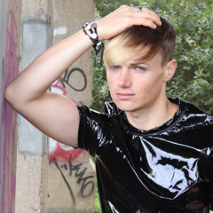 luke white freestyle