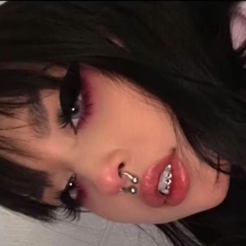 𝑇𝐻𝐸 𝑈𝑁𝐶𝑂𝑀𝑀𝑂𝑁𝑆