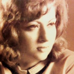 ألف وردة ووردة - وداد وهبي.