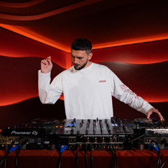 Red Room | Afro Rhytms and Brazilian Funk with Otec Mirec