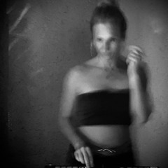 Miss_Flanger Solo_Debut