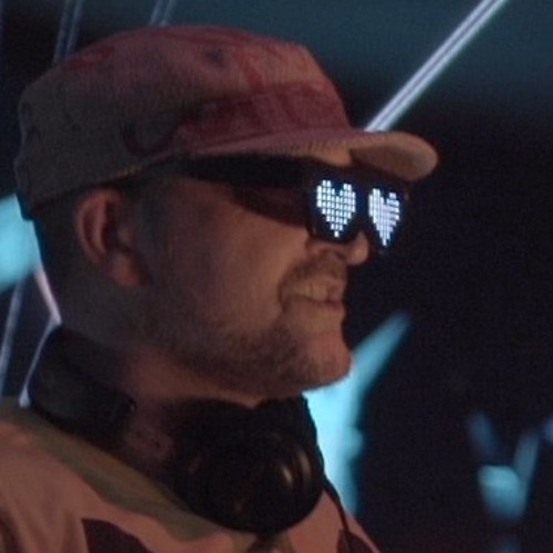 Plays DJ Linus / Show Reel DJ Mix + Interview With Myself - 01/2021