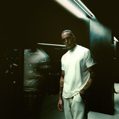 Out of the dark - Raf Camora