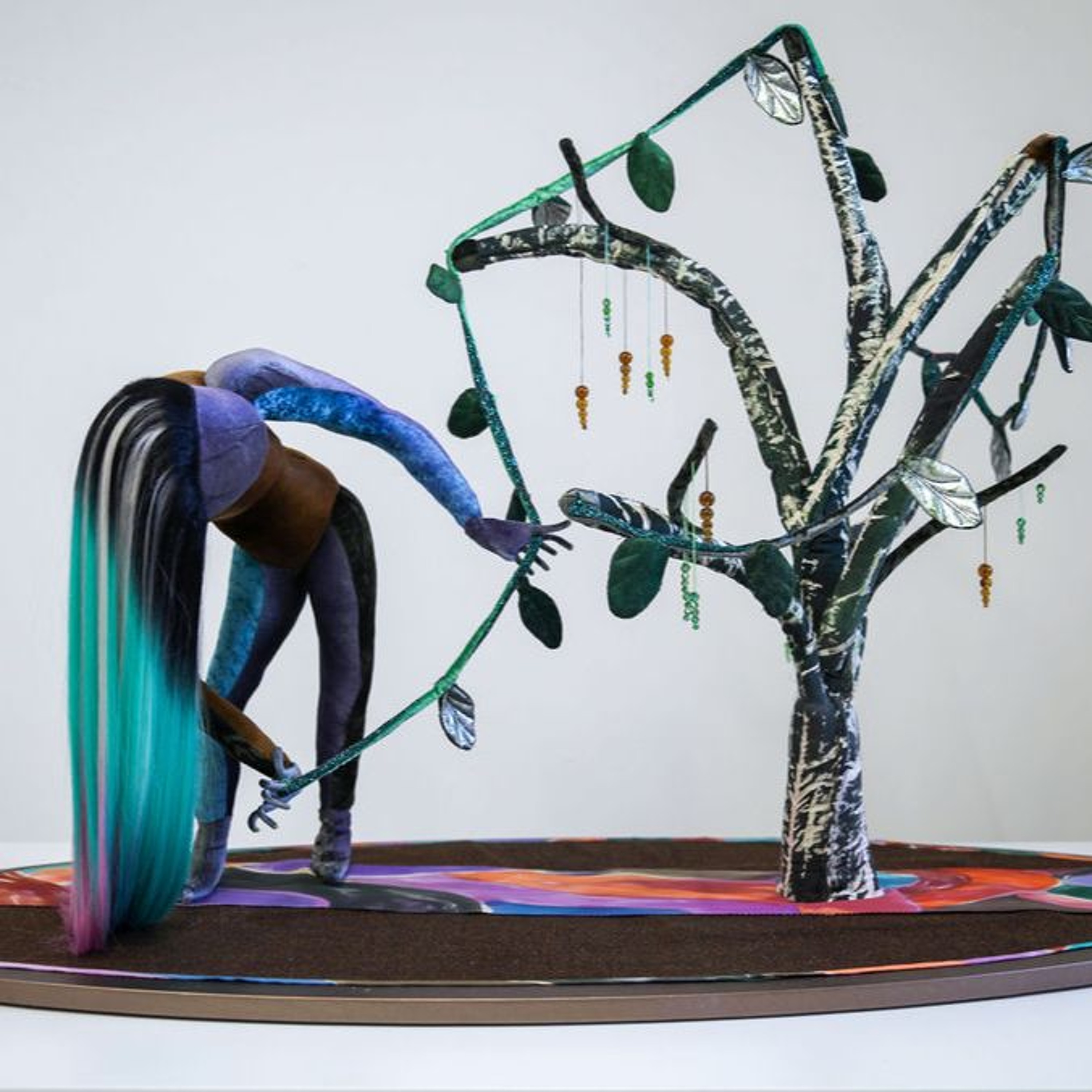 Woman With Tree and Vine episode artwork