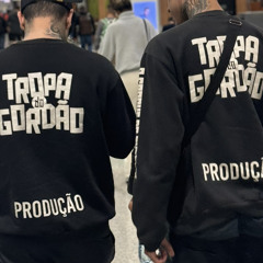 MTG - TIRA SUA ROUPA - feat MC RODRIGO DO CN E MC GW
