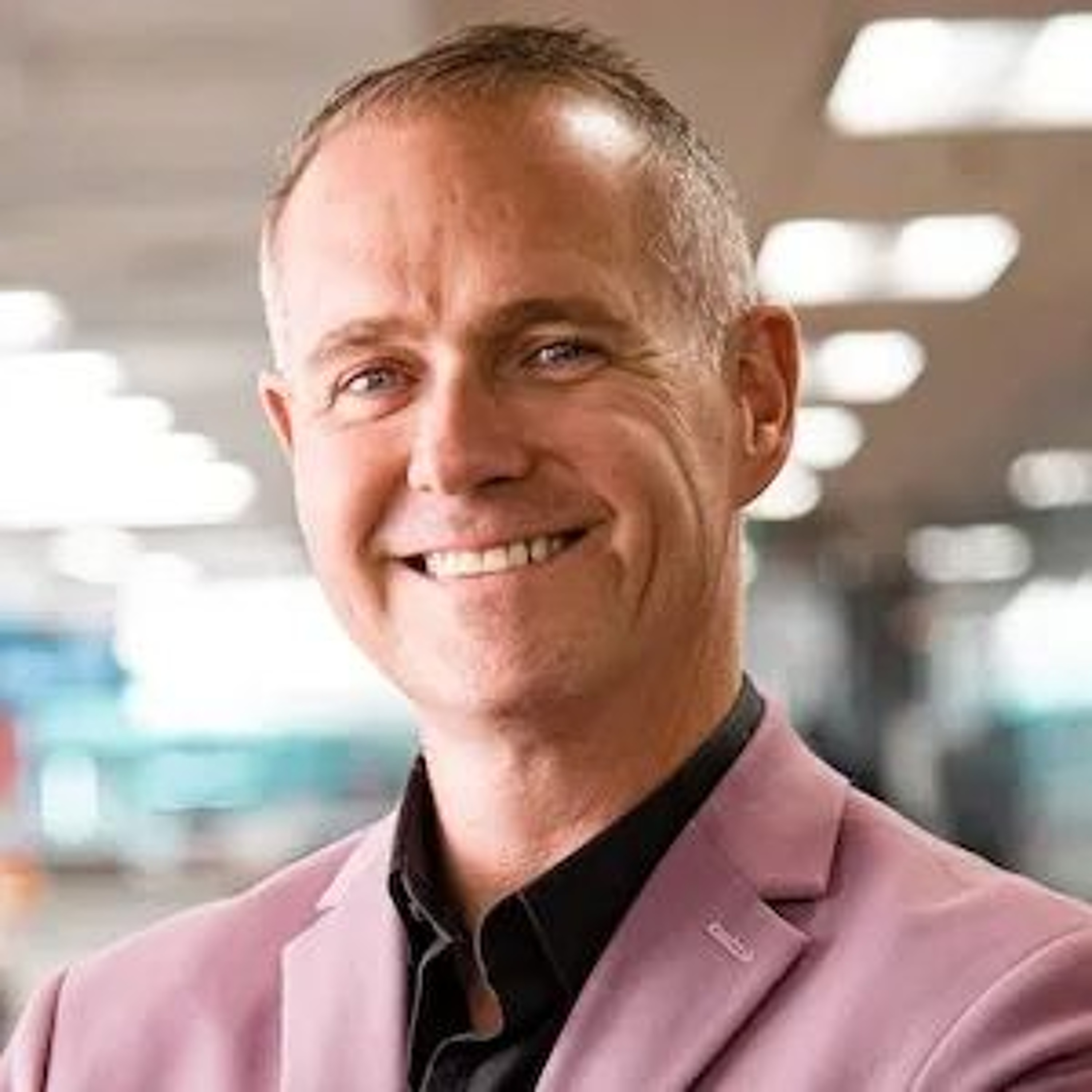 Technology Expert & Futurist, Alan Smithson thumbnail