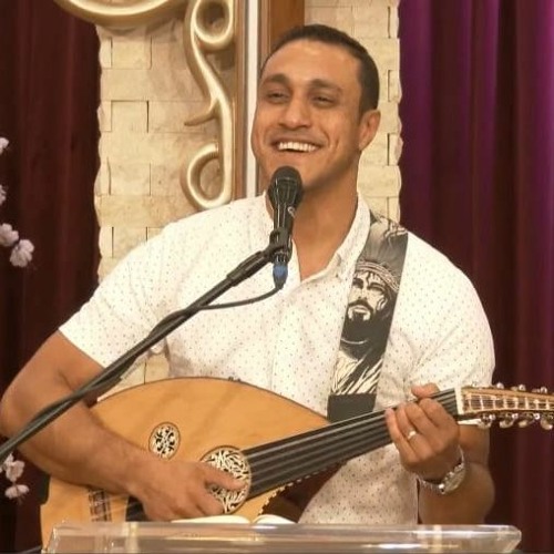 ترنيمة رافع راية بالاناشيد - المرنم/ إميل عوض