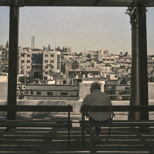 هالأسـمر اللـون - منى واصِف