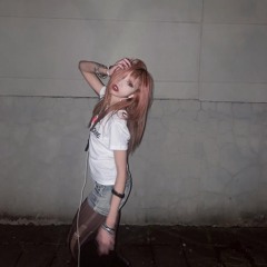 我和它相擁葬在這花海