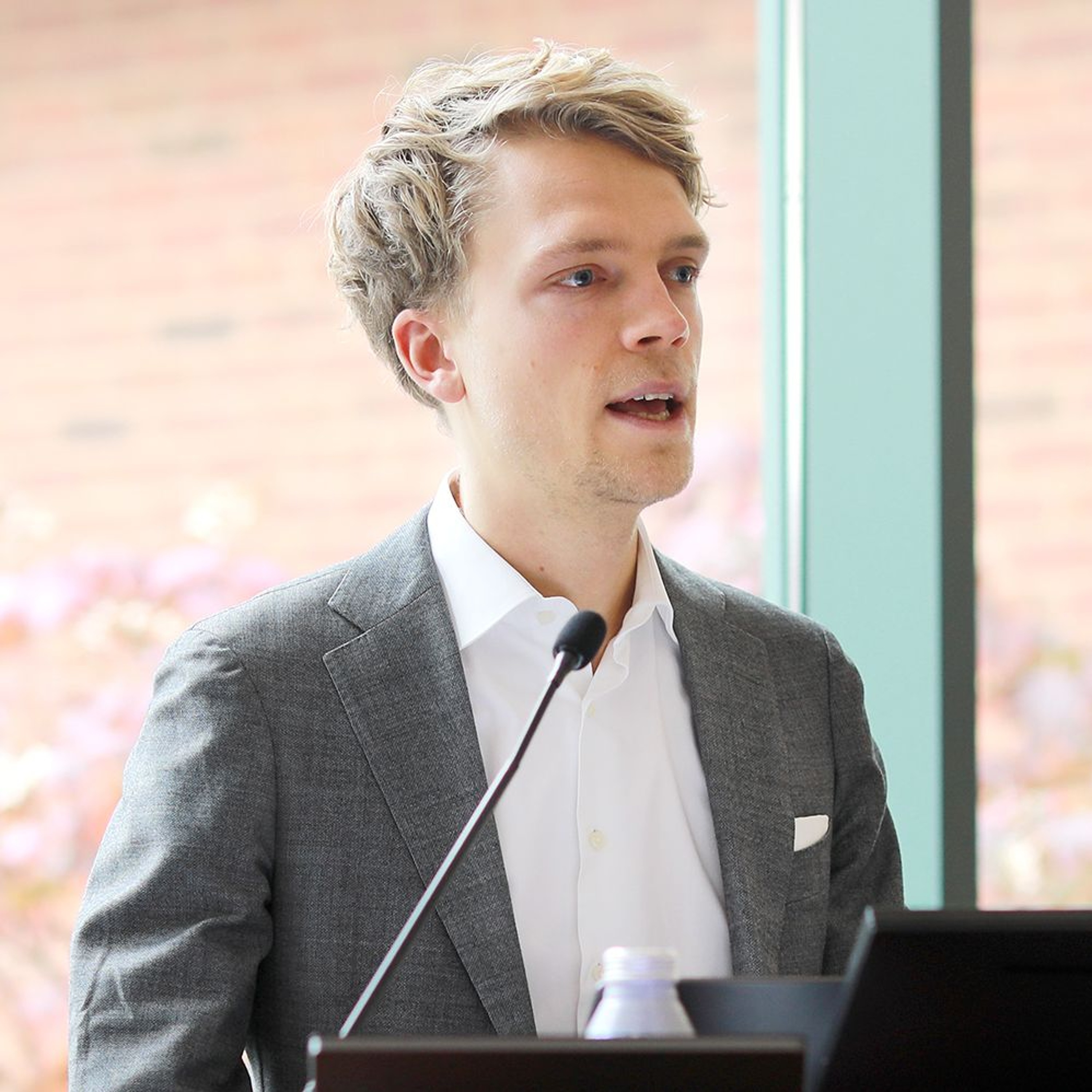 Who Is at War? Becoming a Co-Party to an Armed Conflict