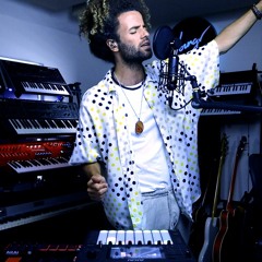 Youngr - Muse 'Plug In Baby' Bootleg