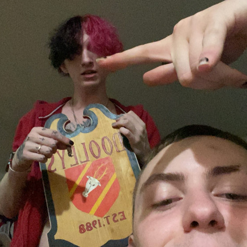 dont trip (feat.white boy karl)