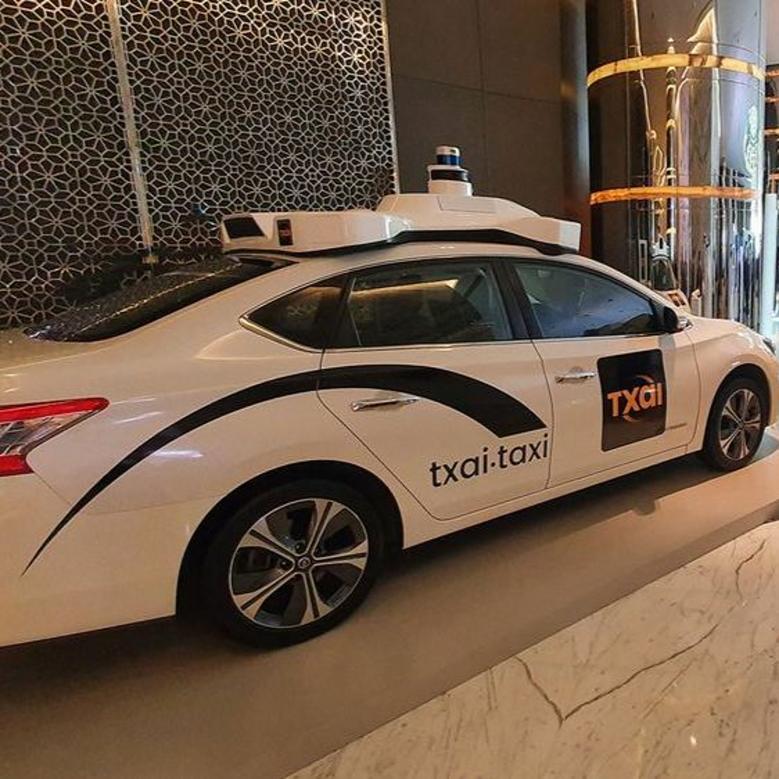 UAE Free Driverless Taxis On the Roads (25.11.21) episode artwork
