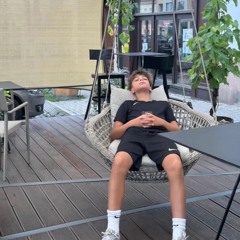 ممنوع غيرك يدخل القلب):