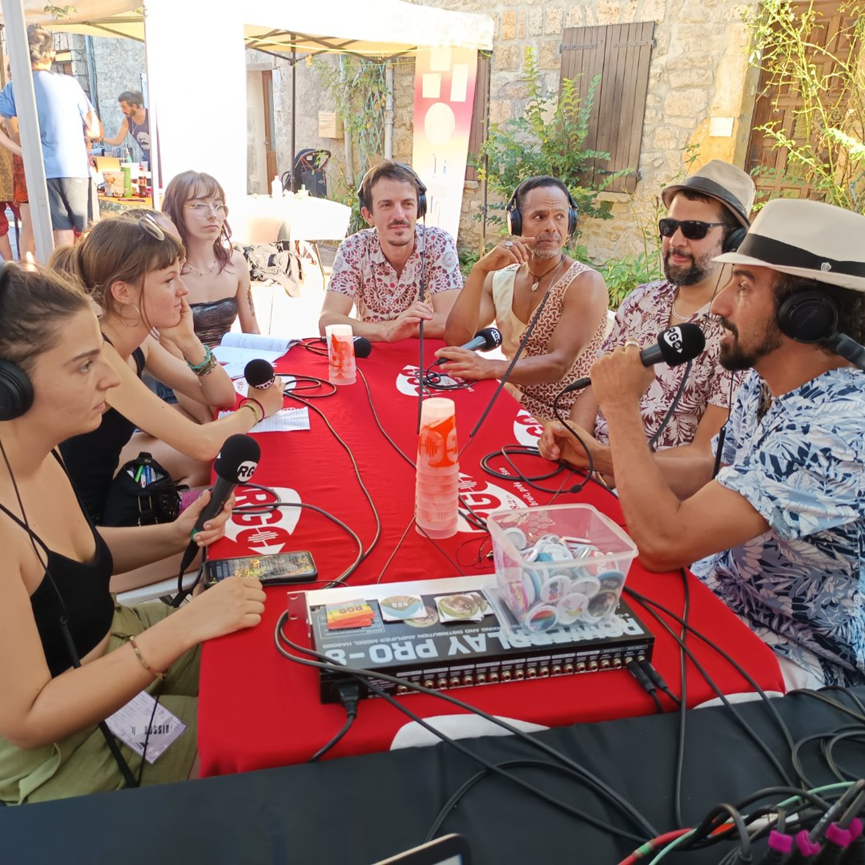 Interview Carlos Valverde - Brésil / forró & rythmes populaires - Détours du monde 2026 episode artwork