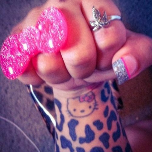 tr1st4n - i hate #fatgirls