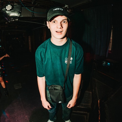 TW!STY - Wiggle Worm [DL ON]