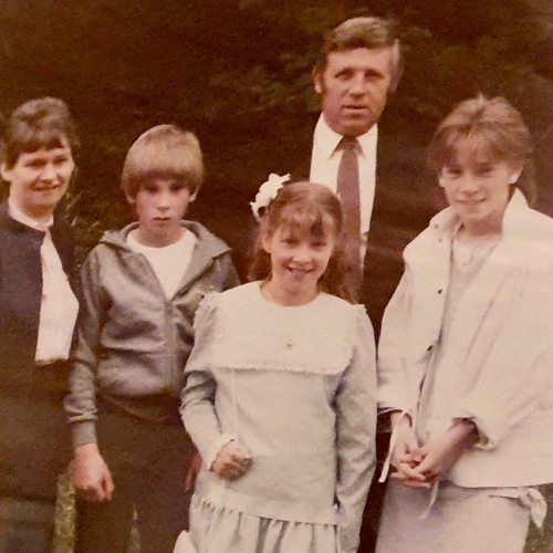 Stream Jim & Nula Sullivan, Iveragh Road, by