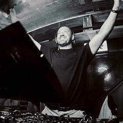 DJ Darren Crxss  Minimal Tech Trance Banger