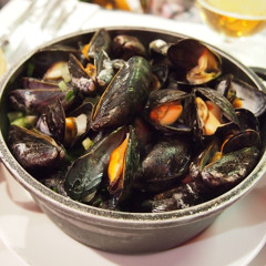 What's right: pensioners bringin mussels back from near-extinction