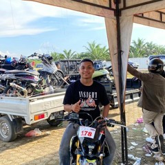 INDONESIAN HYPE CLUB MIX WITH LOCAL HEROES MIXTAPE FULL BASS (WHISNU SANTIKA X ADNAN VERON X HBRP ).