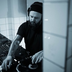 Feature Sensations w/ Chris Gebert