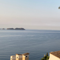 MorningsetAtTheBeach