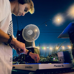 Groovy Chill Soulful Electronica Mix
