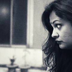 তোমার ভুবনে ফুলের মেলা... আমি কাঁদি সাহারায়...