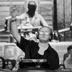 Listen - Max Dean x Omar+ [UNRELEASED]