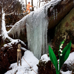 winter waterfall-naviarhaiku607