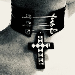 pyramidstuds.//sentimental.