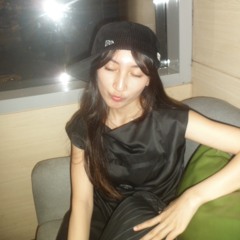 LYE - SAN & LIL HOME